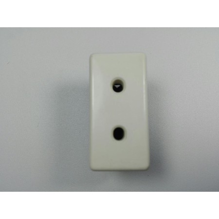 SIMON 27 BASE ENCHUFE BIPOLAR ESTRECHO MARFIL