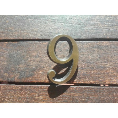 NUMERO 9 LATON 5 CMS SIN TORNILLOS