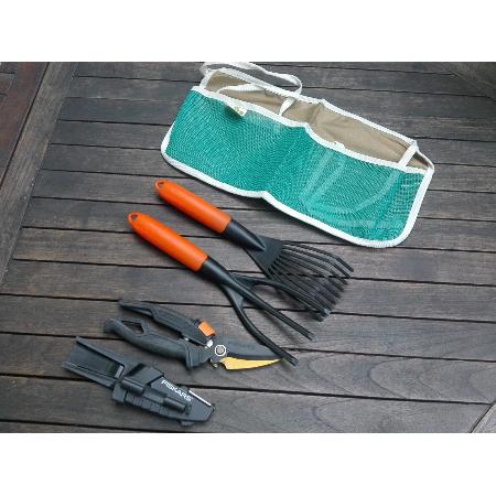 FISKARS TIJERA MULTIFUNCION 5792 22 CMS + REGALO