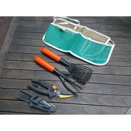 FISKARS TIJERA MULTIFUNCION 5792 22 CMS + REGALO