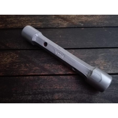 FYH LLAVE TUBO 2 BOCAS 18X19