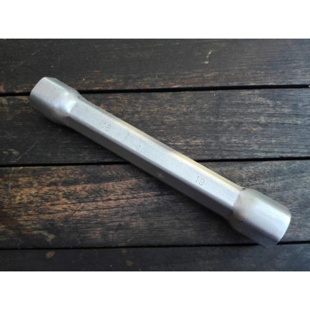 FYH LLAVE TUBO 18X19 BRICO