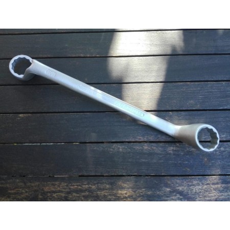 FYH LLAVE ESTRELLA ACODADA 27-29