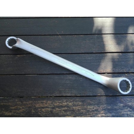 ACESA LLAVE ESTRELLA ACODADA 704-19X22