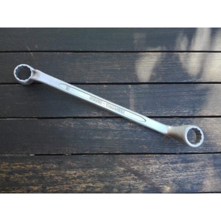 FYH LLAVE ESTRALLA ACODADA 18X19