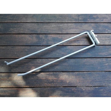 PANEL PERFORADO GANCHO PORTA ETIQUETAS 30 CMS