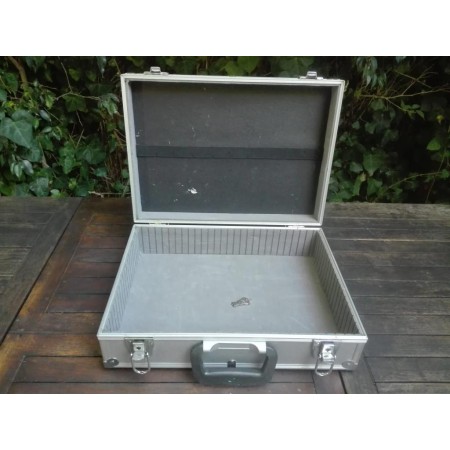MALETIN HERRAMIENTAS ALUMINIO PLATA 430X300X130MM