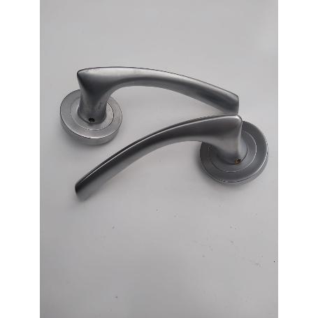 IRONWORKS JUEGO MANILLA-MANIVELA ROSETA 800 CROMO SATINADO